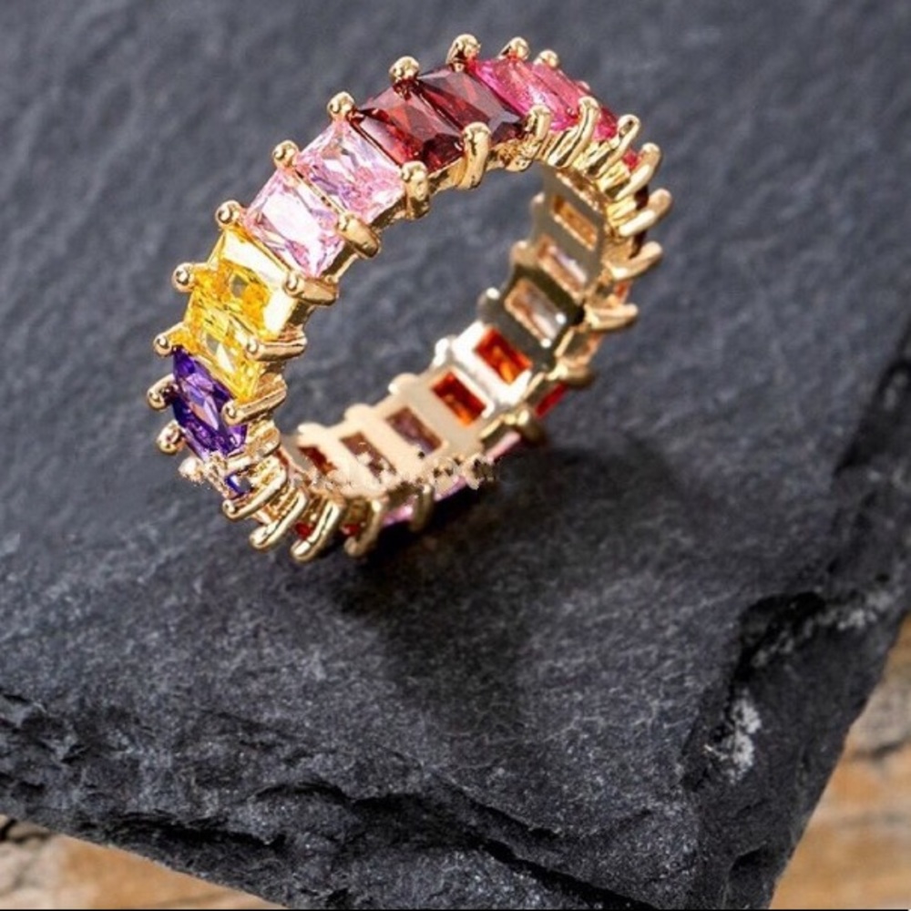 Rosa Rainbow Baguette Band Ring